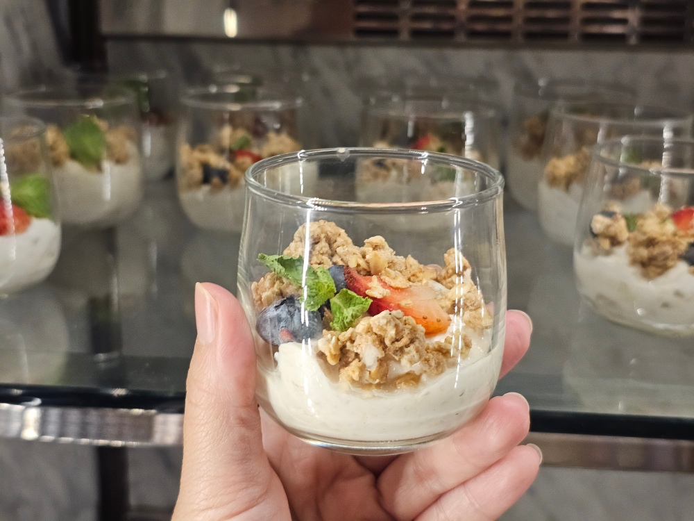 曼谷君悅酒店(Grand Hyatt Erawan Bangkok)評價,17樓「Grand Club Lounge 行政酒廊」分享,全天候免費供應早餐、茶點,晚上happy hour小酌怡情超happy 曼谷君悅酒店(Grand Hyatt Erawan Bangkok)評價,17樓「Grand Club Lounge 行政酒廊」分享,全天候免費供應早餐、茶點,晚上happy hour小酌怡情超happy