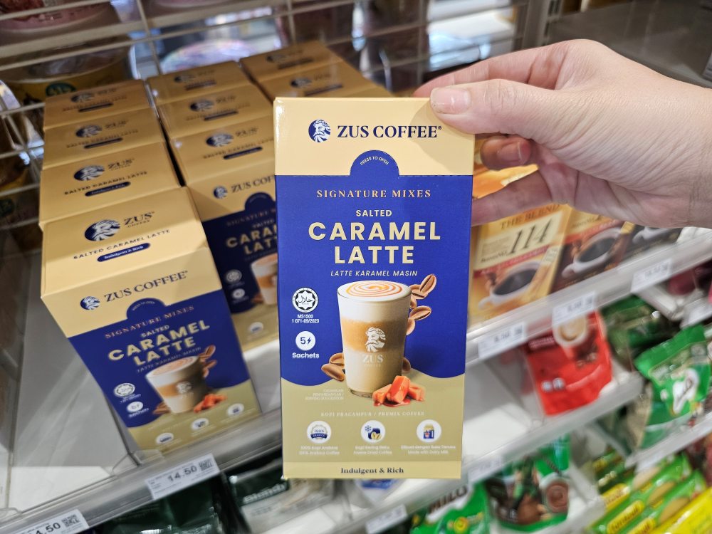 馬來西亞必買伴手禮TOP25推薦，哪裡買便宜? 藥妝、零食點心、巧克力、餅乾、拖鞋、包包、衣服、精品等