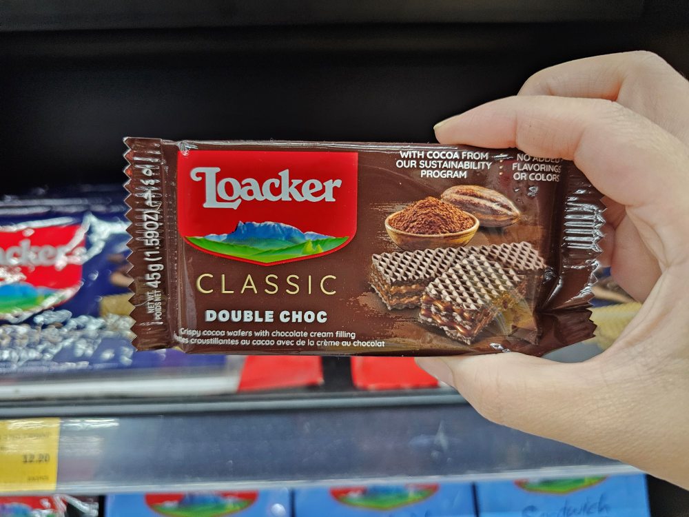 馬來西亞必買伴手禮TOP25推薦，哪裡買便宜? 藥妝、零食點心、巧克力、餅乾、拖鞋、包包、衣服、精品等