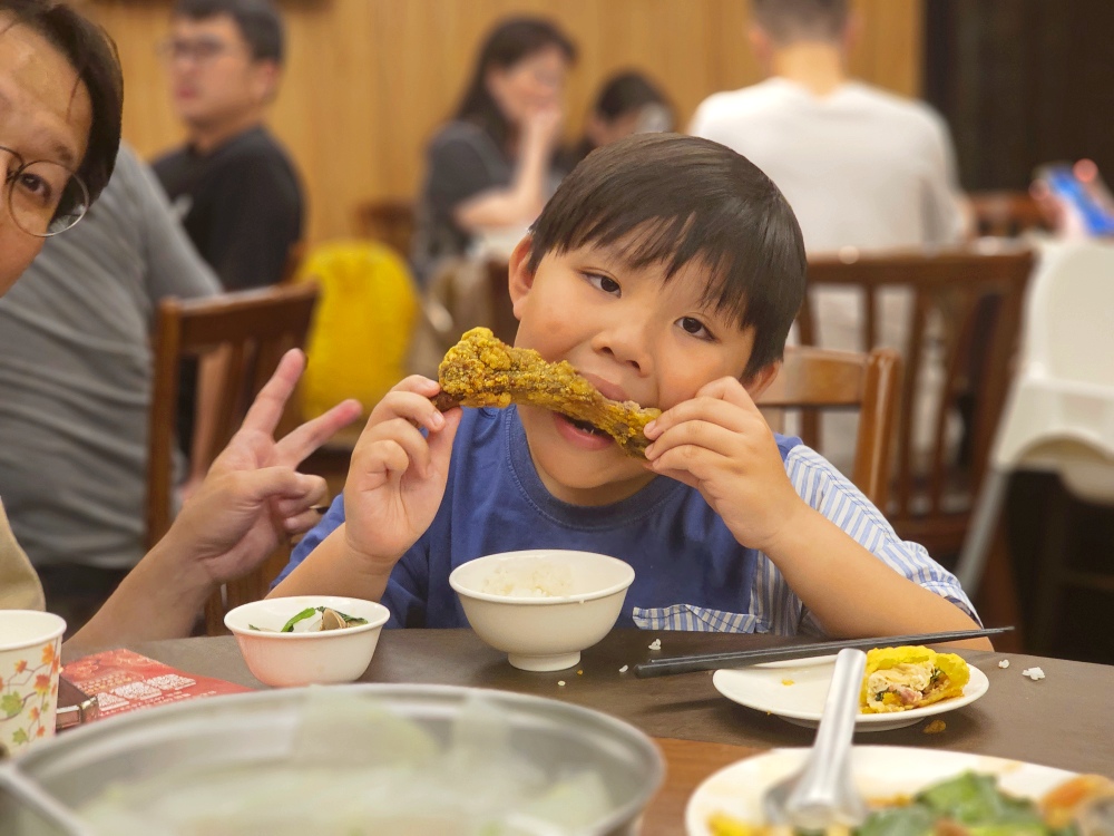 台北天母美食推薦，李登輝總統超愛的「興蓬萊台菜海鮮餐廳」中山北路創始店，必點排骨酥（內附菜單）
