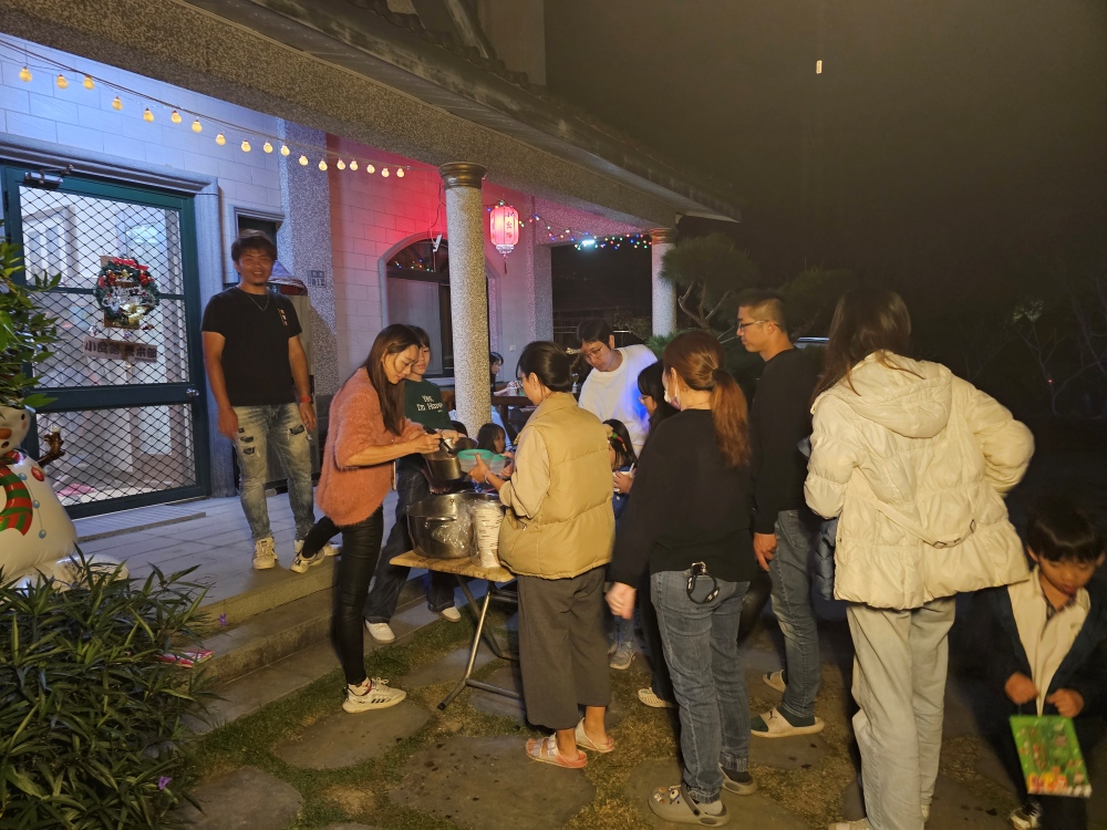 親子團露推薦【小野人玩科學露營團 X 玩野覓境APP】，科學與美學DIY體驗課程，小孩玩翻天～