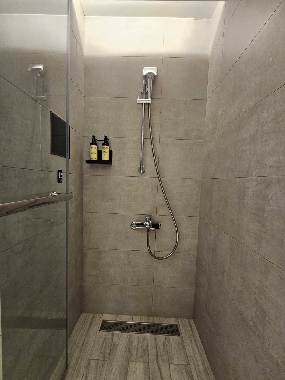 長榮文苑酒店嘉義評價，嘉義五星級親子飯店，遊戲室、電動車、故宮南院、無邊際泳池，豐盛自助餐早餐