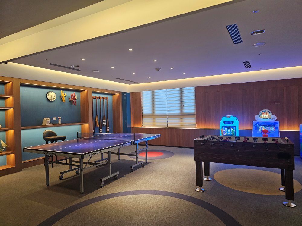 長榮文苑酒店嘉義評價，嘉義五星級親子飯店，遊戲室、電動車、故宮南院、無邊際泳池，豐盛自助餐早餐