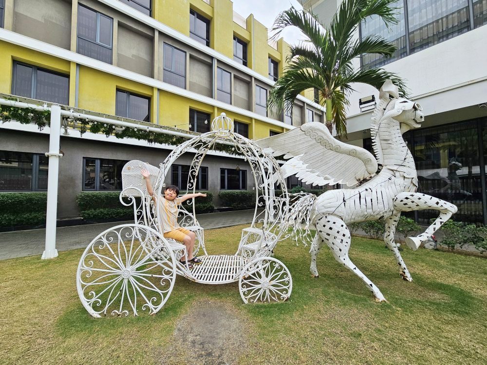 嘉義樂億皇家渡假酒店團購優惠｜室內親子遊樂場、戶外泳池、彩繪主題房，飯店飲茶餐廳好吃又不貴！