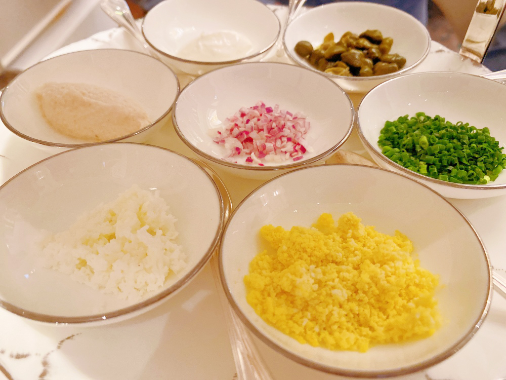 文華東方酒店下午茶餐廳「青隅」，美味甜點、香檳、調酒、魚子醬，號稱台北英式下午茶天花板的頂級享受