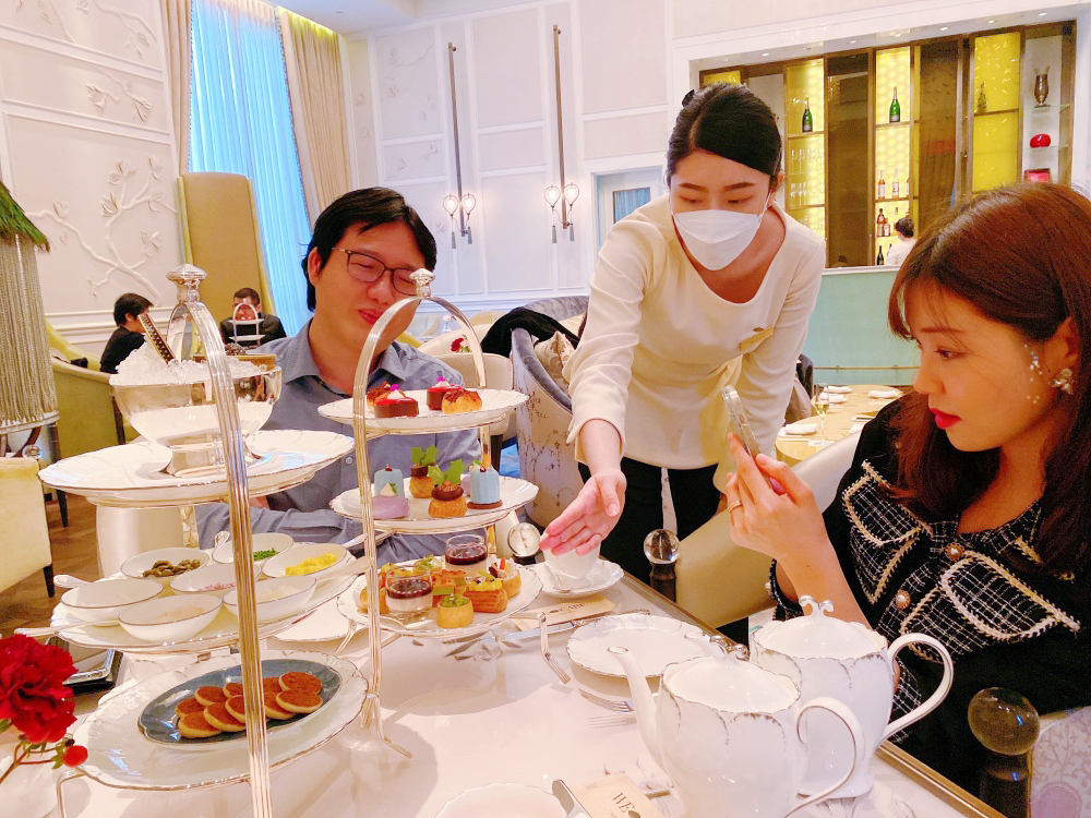 文華東方酒店下午茶餐廳「青隅」，美味甜點、香檳、調酒、魚子醬，號稱台北英式下午茶天花板的頂級享受