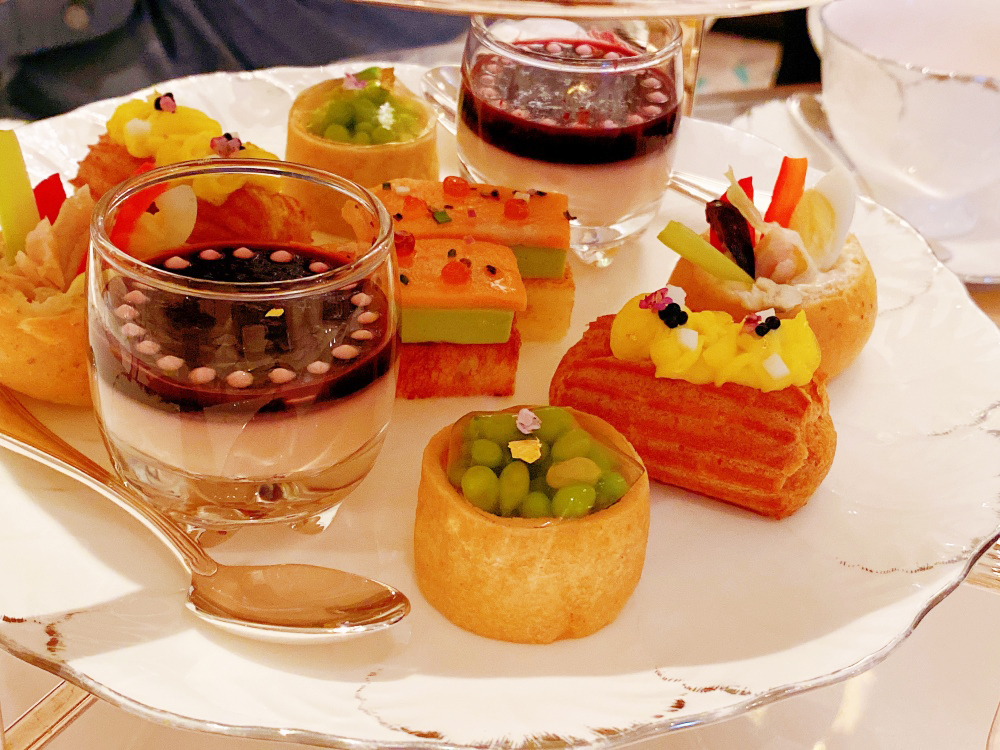 文華東方酒店下午茶餐廳「青隅」，美味甜點、香檳、調酒、魚子醬，號稱台北英式下午茶天花板的頂級享受