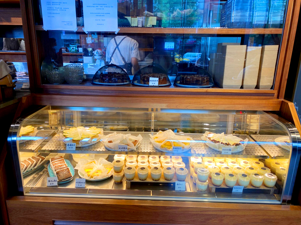南港區咖啡廳推薦 ｜「冉冉生活」南港經貿店 文青風早午餐咖啡廳，超美木質調質感裝潢(菜單交通分享)