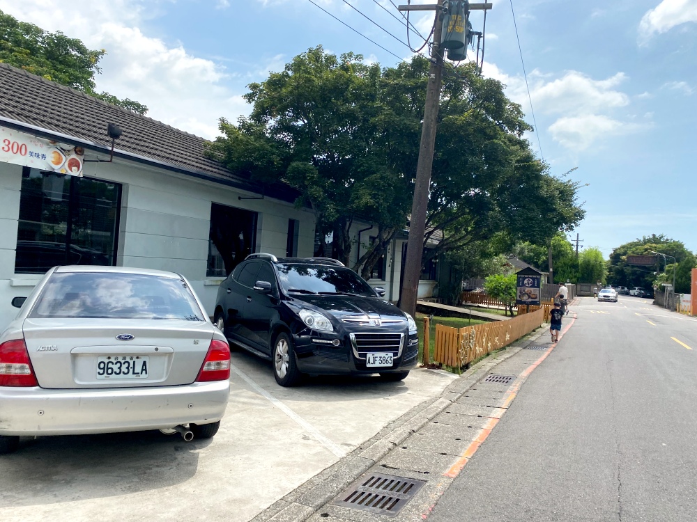 台北市陽明山美食推薦 京之最日式餐廳陽明山店｜天母古道旁的高CP值火鍋、定食、拉麵樣樣有，內用飲料及冰淇淋無限供應，附設停車場～