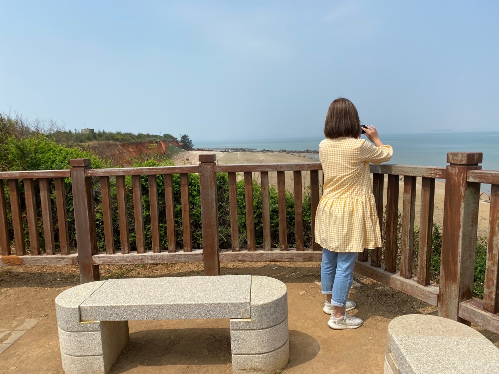金門旅遊免費景點「慈湖落日觀海平台」賞夕陽，戰車咖啡廳，充滿金門戰地風情的必遊景點