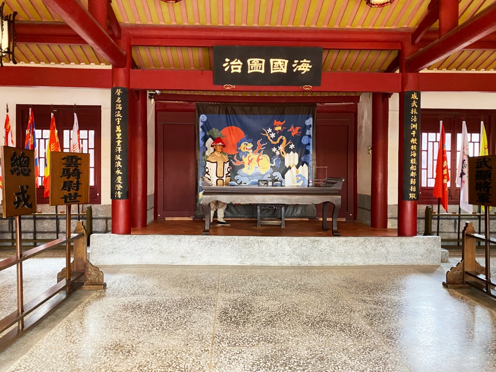 金門免費景點推薦「清金門總兵署」，上演九品芝麻官或包青天衙門，還可以到地牢當犯人