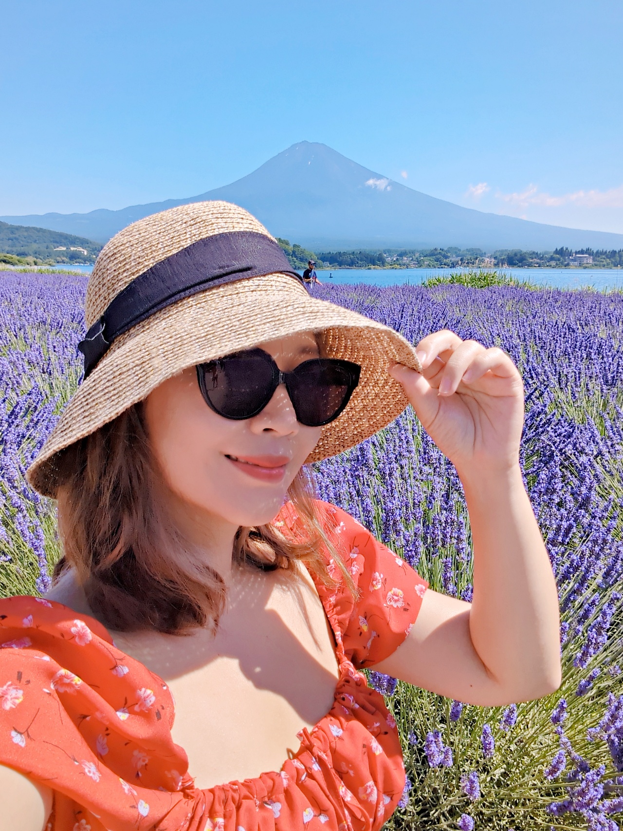 河口湖免費景點推薦，大石公園拍富士山+四季花海、咖啡廳吃Cremia冰淇淋跟富士山咖哩飯