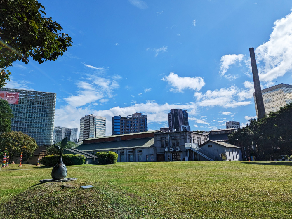 台北免費景點｜華山1914文化創意園區怎麼玩？藝文展覽、文創商品、美食餐廳超好逛