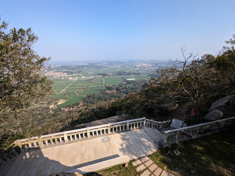 金門旅遊景點推薦，「太武山」秘境步道，金門最高的山海拔253公尺 ，很多老兵特別回來