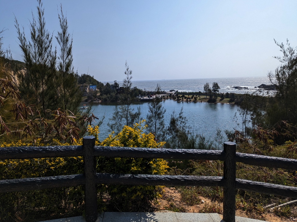 金門旅遊免費景點推薦，全國首創「喊泉」，喊越久噴越高超療癒，迷你張家界 「南石滬公園」看日出、看日落都美 ，