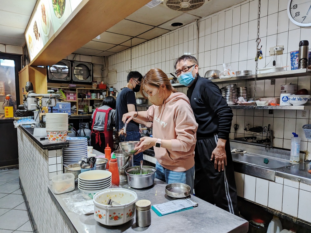 2025 金門旅遊必吃美食，「談天樓湯圓」五十年在地老店，阿兵哥的美好回憶推薦酒釀湯圓