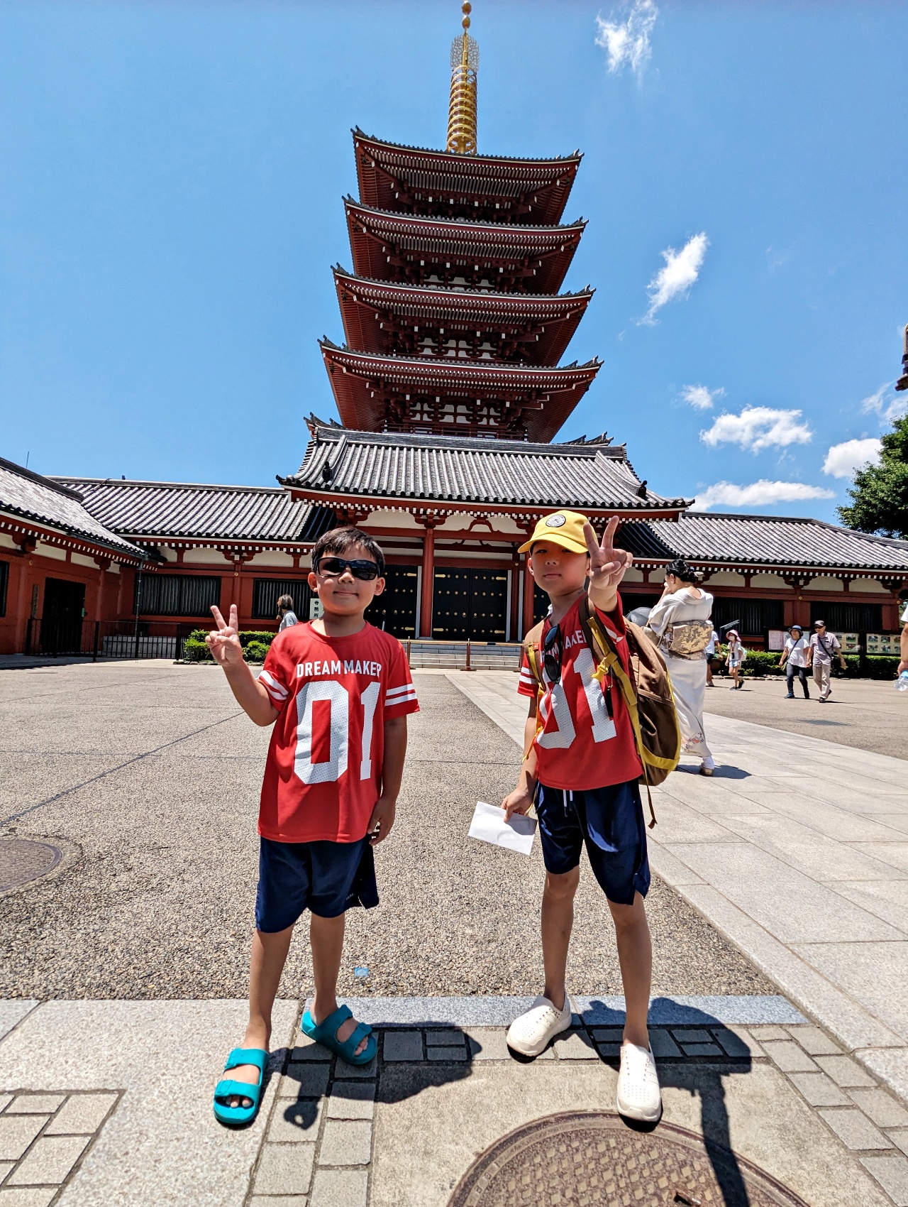 東京淺草寺一日遊全攻略：雷門燈籠、仲見世商店街美食、五重塔、御神籤、手水舍和正殿之經典巡禮(停留時間怎麼安排)