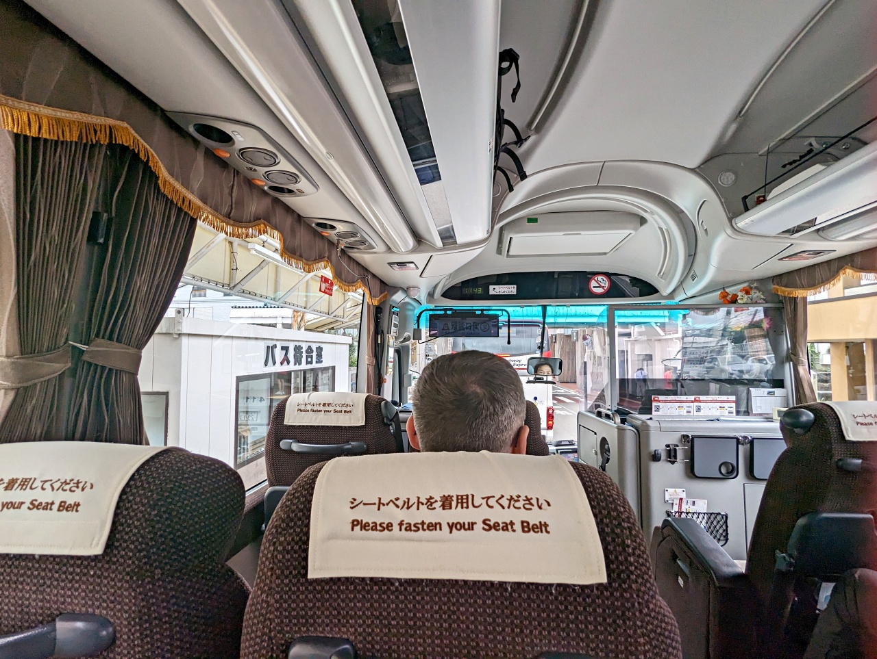 東京車站到河口湖巴士交通全攻略｜八重洲JR高速巴士搭乘指南，去當地租車自駕更划算