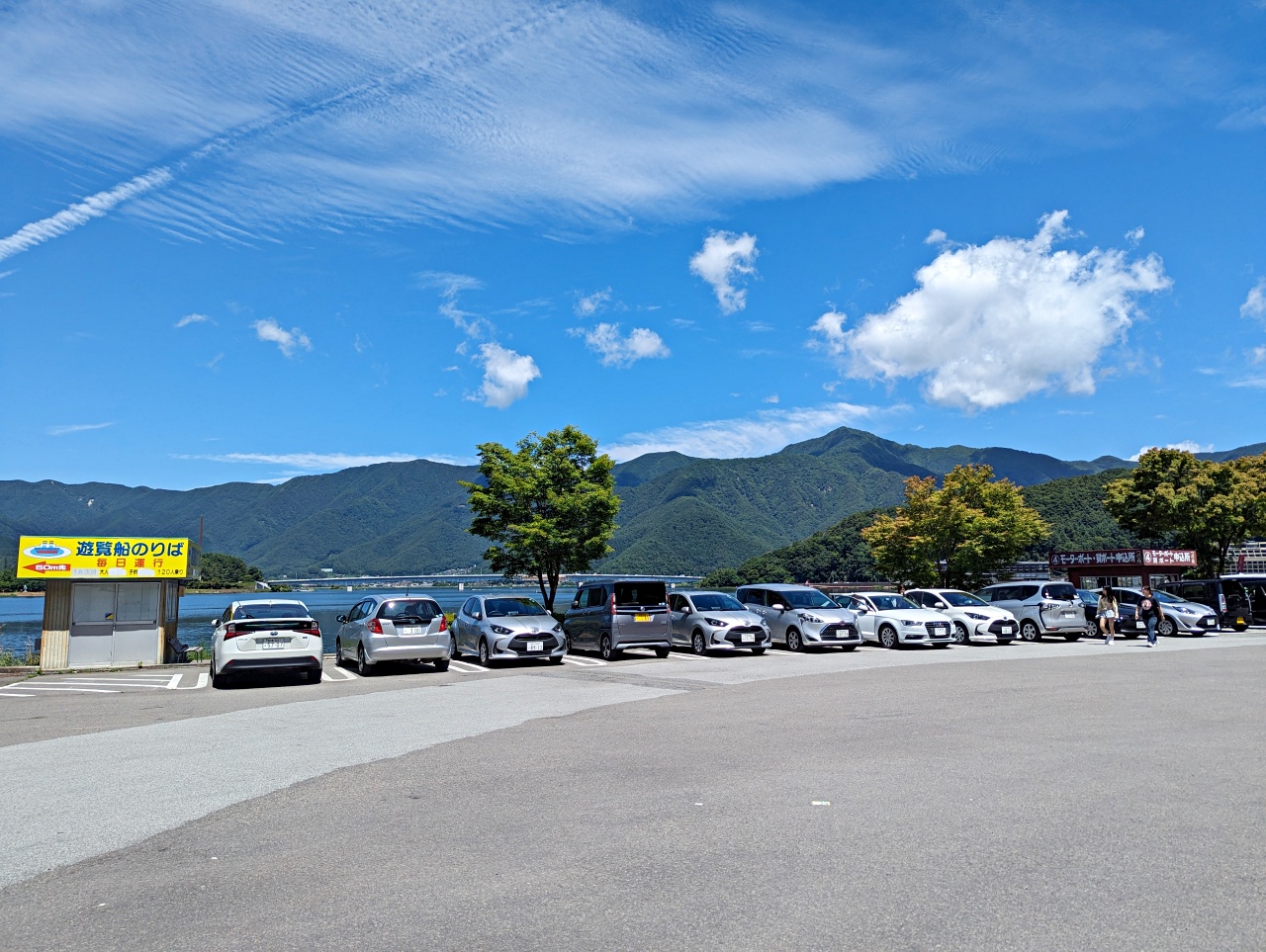 河口湖天上山纜車怎麼玩? 3分鐘纜車上山輕鬆賞富士山景，網美鞦韆、兔子神社太好拍！分享門票優惠、免排隊方法、停留時間