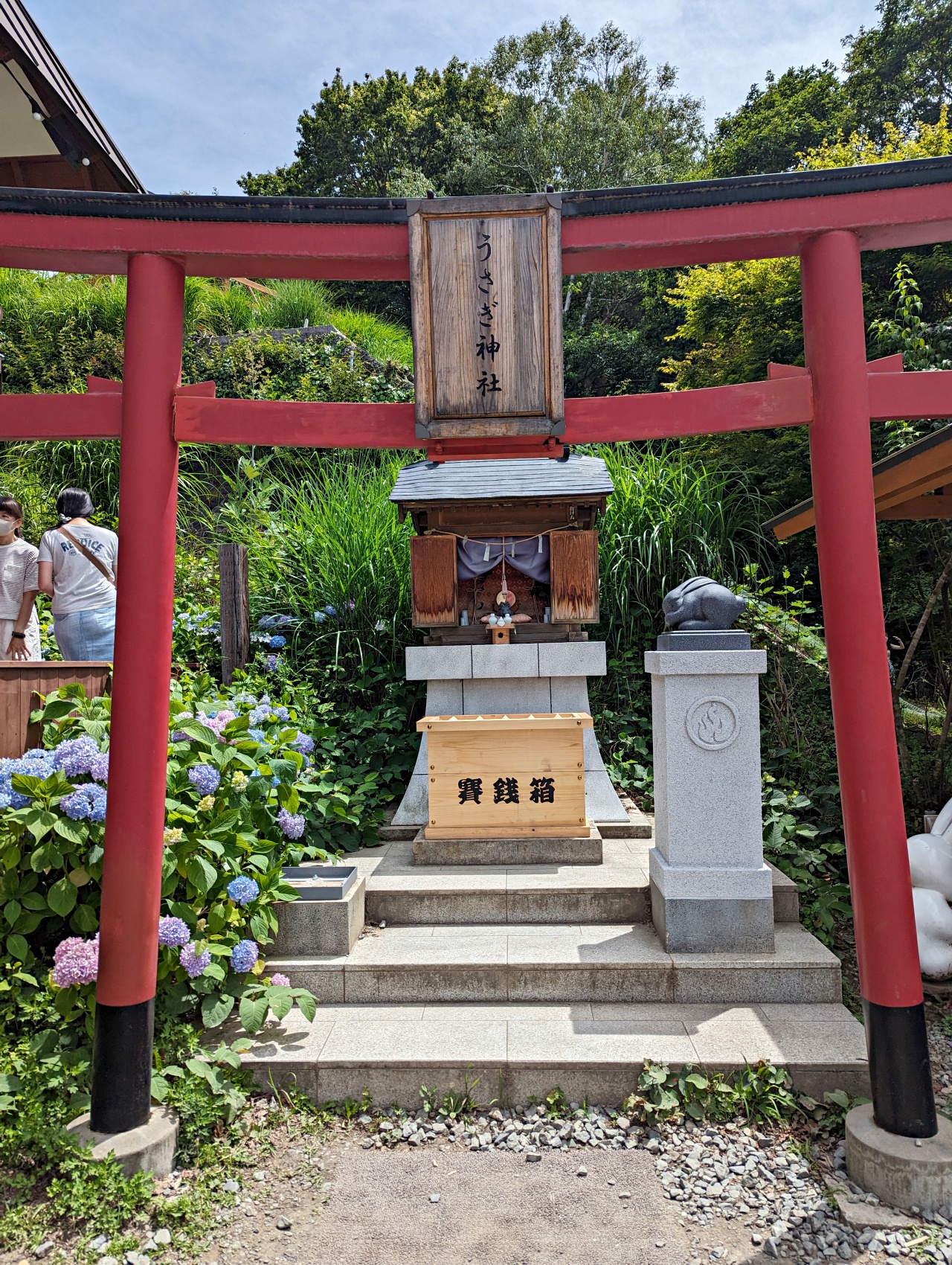 河口湖天上山纜車怎麼玩? 3分鐘纜車上山輕鬆賞富士山景，網美鞦韆、兔子神社太好拍！分享門票優惠、免排隊方法、停留時間