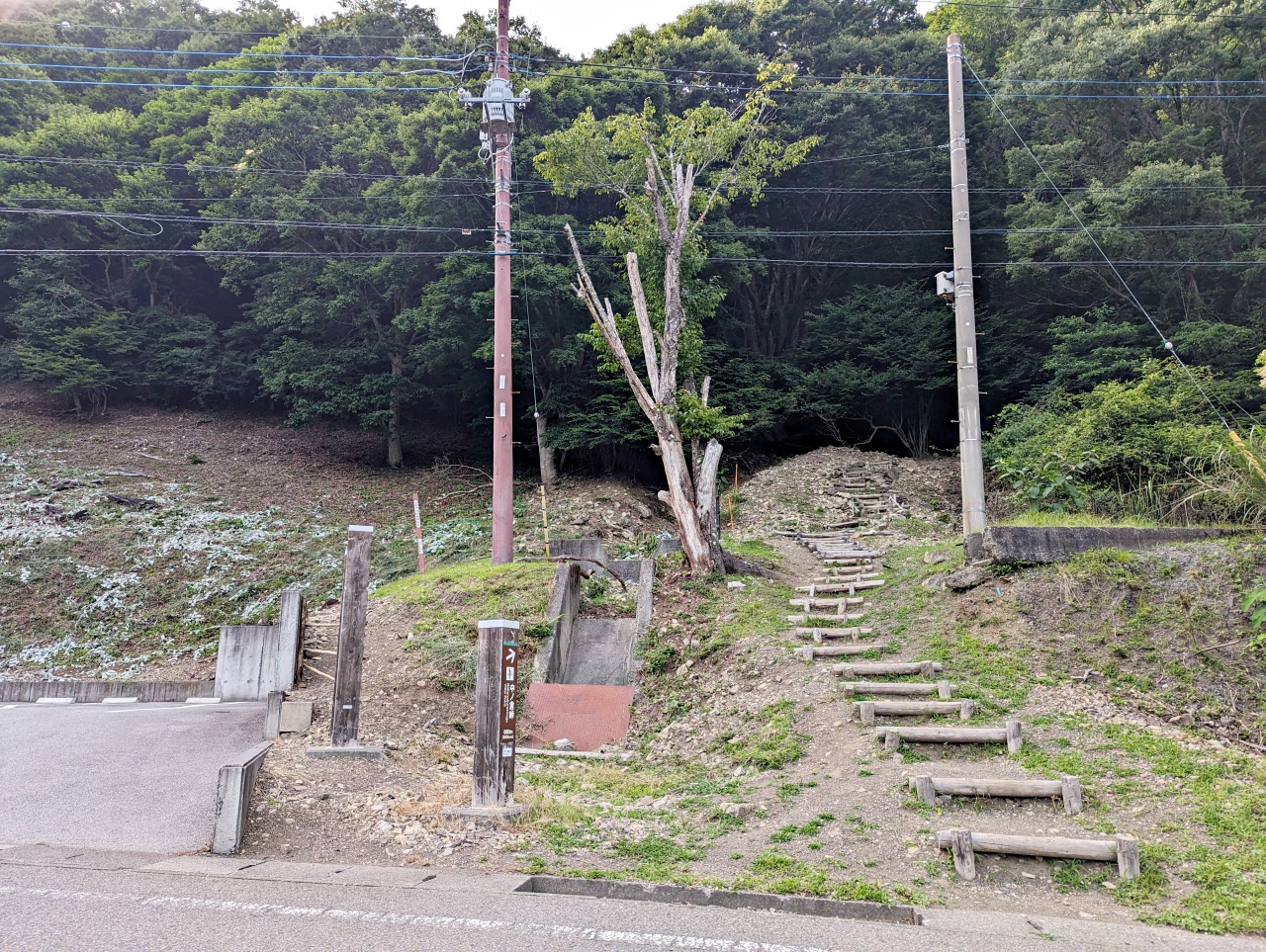 河口湖附近景點推薦，來本栖湖展望公園，拍日幣千元鈔票後的富士山取景秘境（中之倉峠展望地）