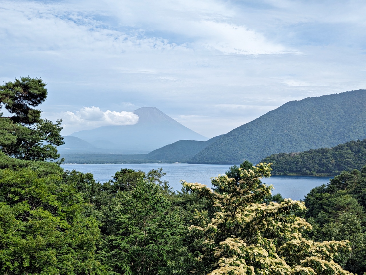 本栖湖浩庵營地評價，富士山療癒系動漫《搖曳露營△》取景地，離河口湖不遠