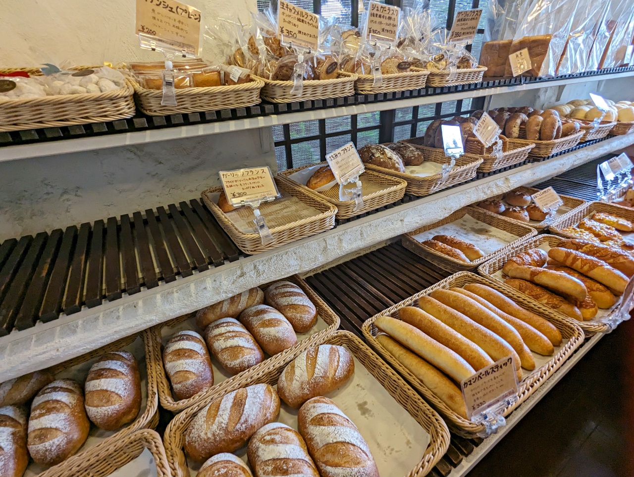 河口湖咖啡廳推薦，Lake Bake Cafe看著湖景必吃日本麵包百名店的天然酵母麵包