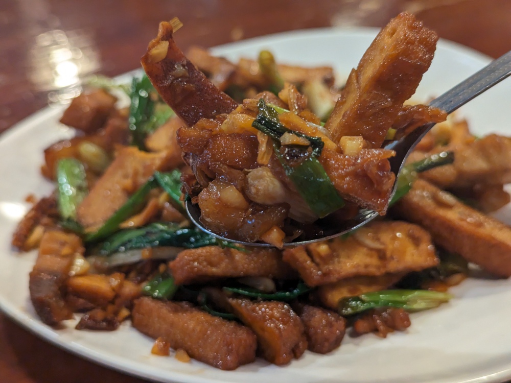 台北南港區美食推薦 ｜ 展覽館旁的客家餐館「三竹園」，美味道地的客家合菜餐廳，家庭聚會、公司聚餐好選擇～