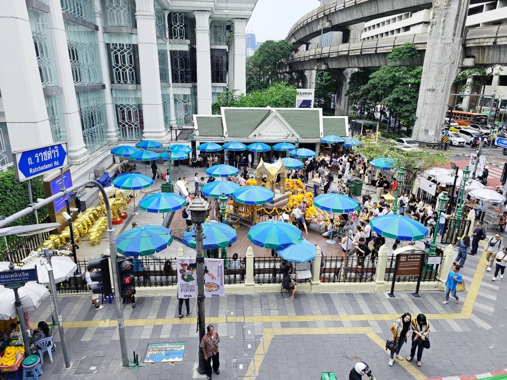 曼谷君悅酒店開箱(Grand Hyatt Erawan Bangkok),位置超好四面佛、BTS、各大商場,早餐也超豐盛 曼谷君悅酒店開箱(Grand Hyatt Erawan Bangkok),位置超好四面佛、BTS、各大商場,早餐也超豐盛