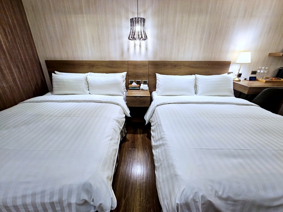 【嘉義蘭桂坊花園酒店評價開箱】下樓就到文化路夜市！高 CP 值、適合親子的市區住宿首選