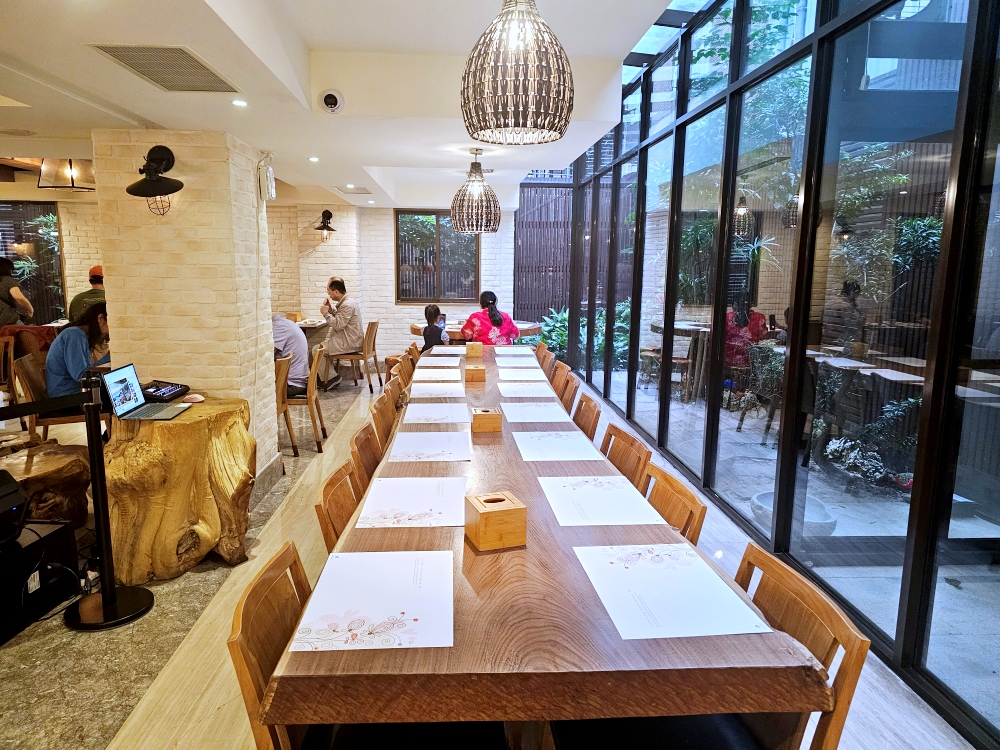 【嘉義蘭桂坊花園酒店評價開箱】下樓就到文化路夜市！高 CP 值、適合親子的市區住宿首選