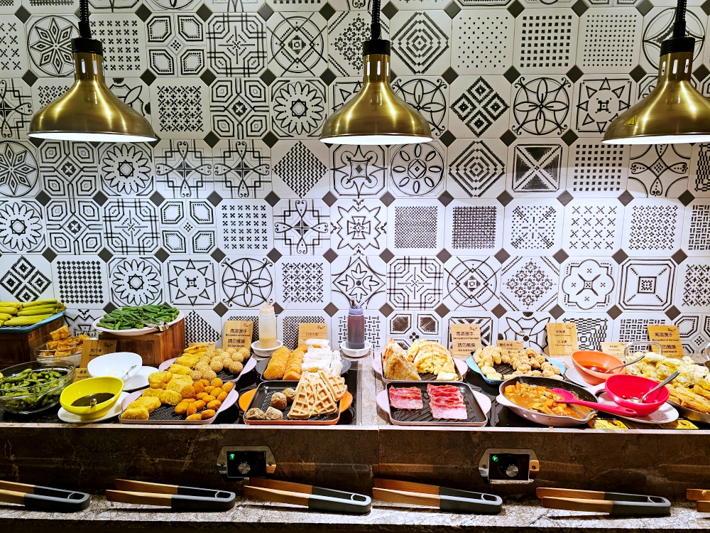 【嘉義蘭桂坊花園酒店評價開箱】下樓就到文化路夜市！高 CP 值、適合親子的市區住宿首選