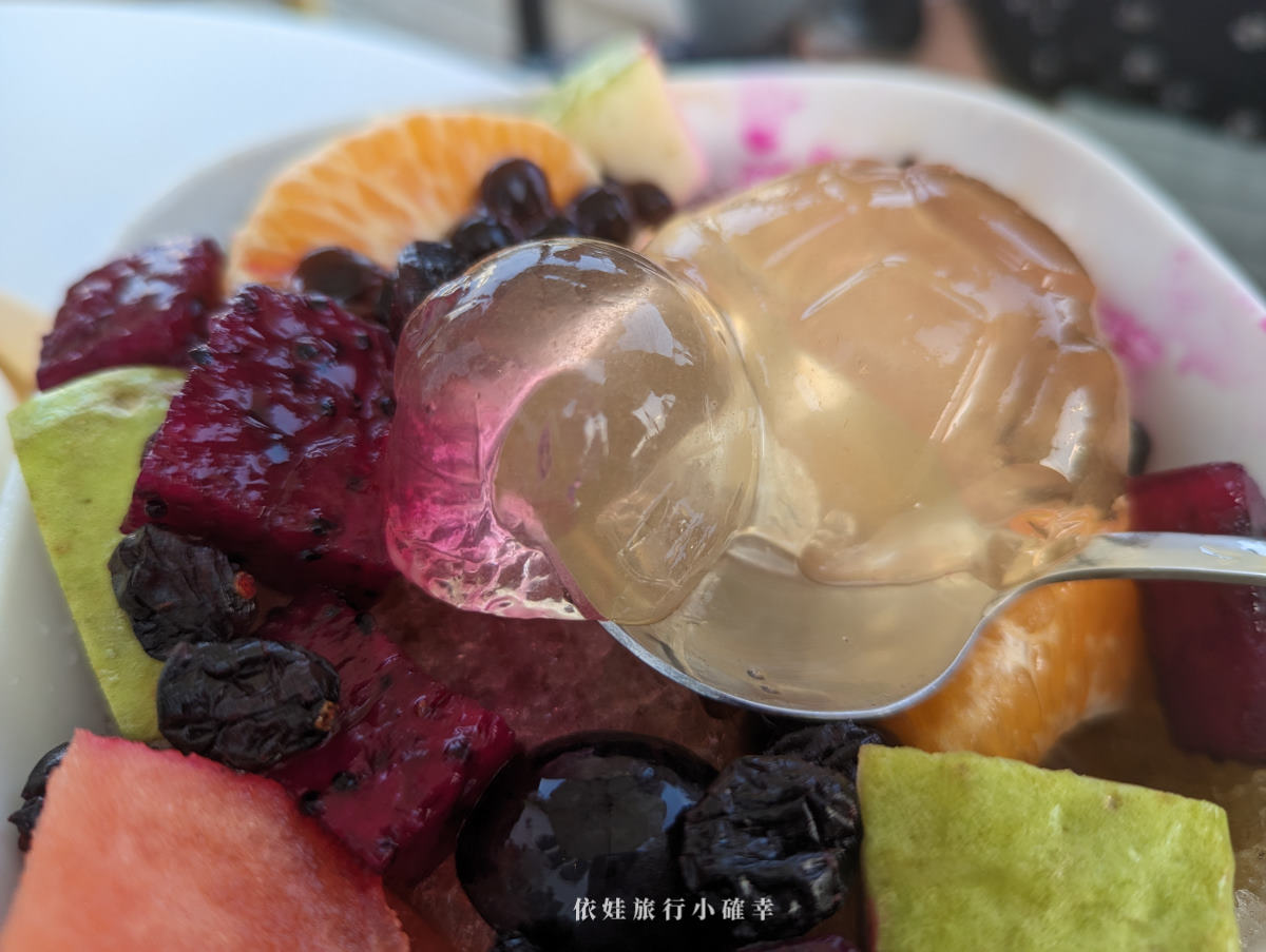 小琉球冰店推薦，「小本愛玉」的海龜愛玉冰，大家推薦的必吃網美美食