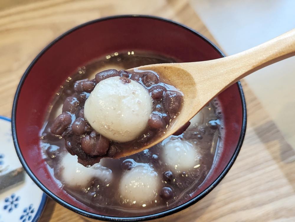 河口湖車站美食推薦，走路1分鐘即可抵達，Cafe Tsuchiura享受咖啡Ｘ富士山美景的小確幸